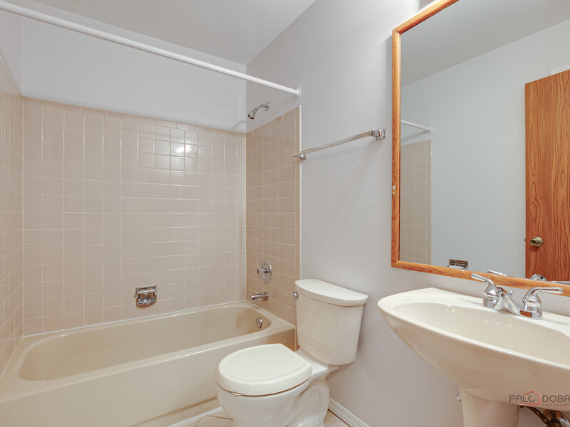 1262 N Wellington Court Buffalo Grove IL 60089