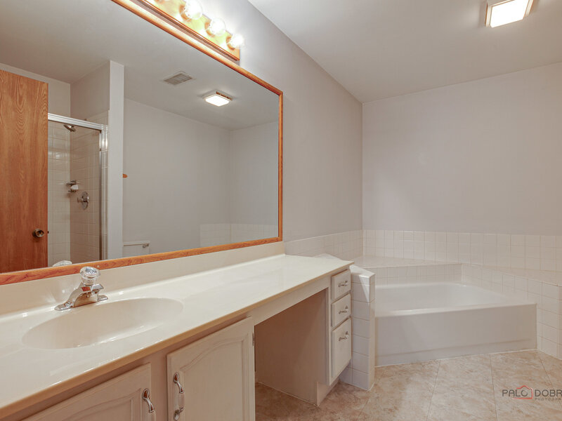 1262 N Wellington Court Buffalo Grove IL 60089