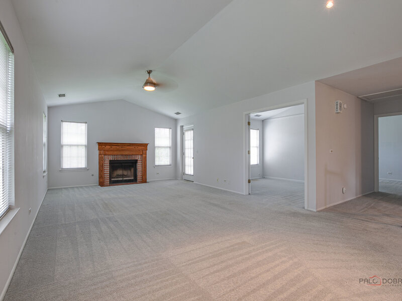 1262 N Wellington Court Buffalo Grove IL 60089