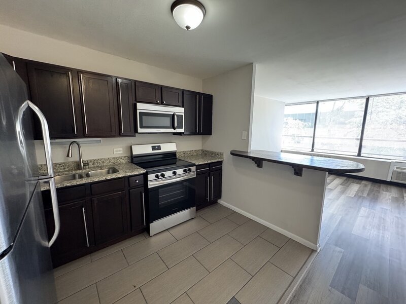 4800 S Chicago Beach Drive Chicago IL 60615