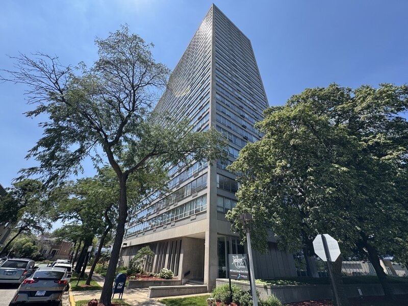 4800 S Chicago Beach Drive Chicago IL 60615