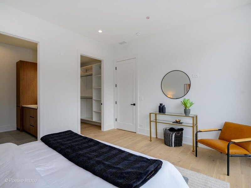 515 W Elm Street Chicago IL 60610