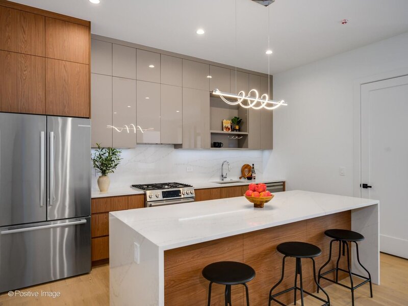 515 W Elm Street Chicago IL 60610