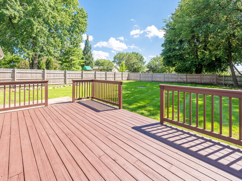 542 S 14th Street St. Charles IL 60174