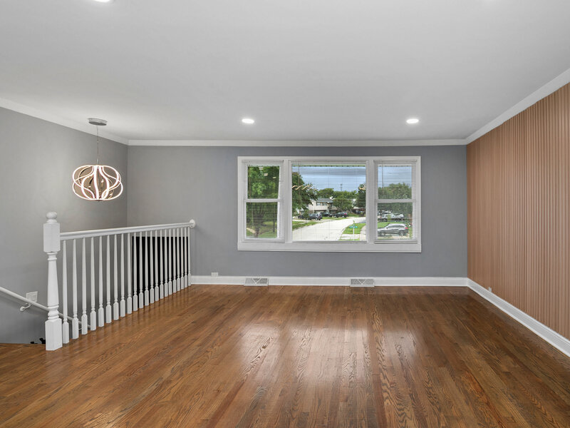 8836 Oakwood Drive Hickory Hills IL 60457