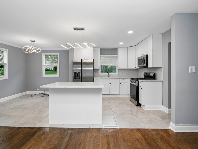 8836 Oakwood Drive Hickory Hills IL 60457