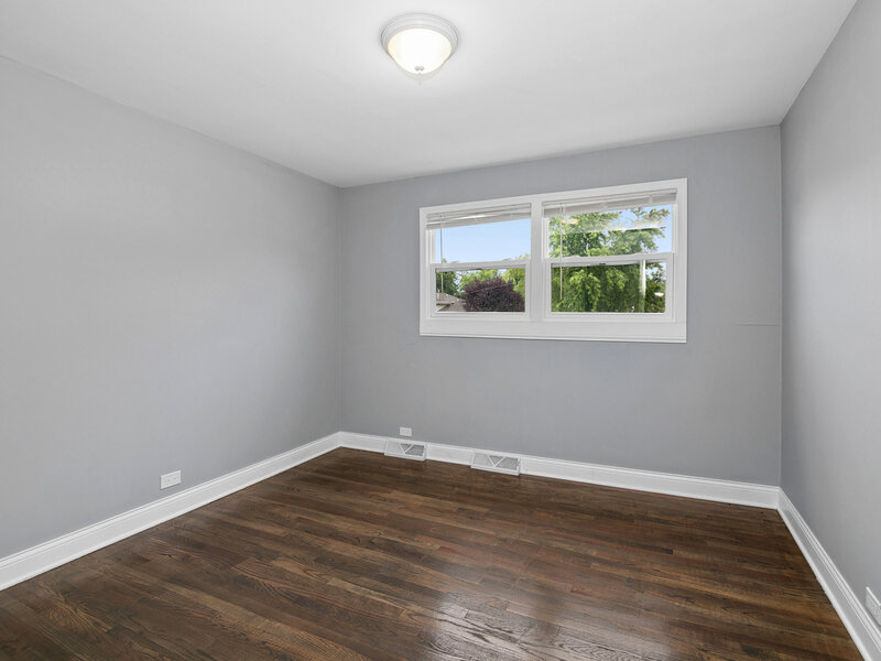 8836 Oakwood Drive Hickory Hills IL 60457