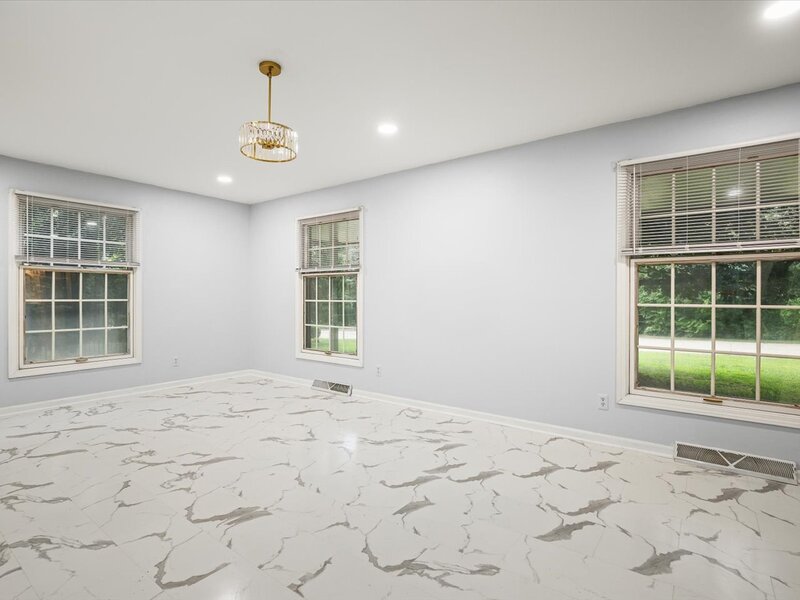 1718 Jacoby Place Rockford IL 61107