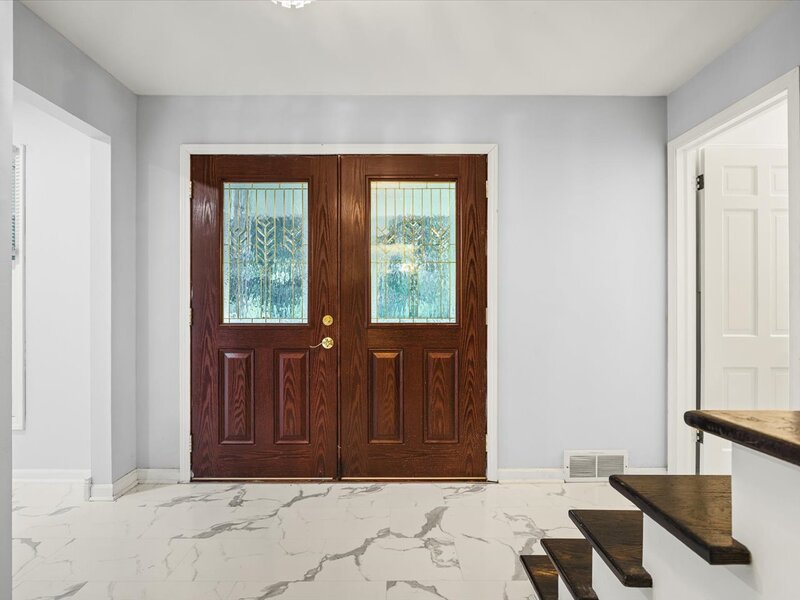 1718 Jacoby Place Rockford IL 61107