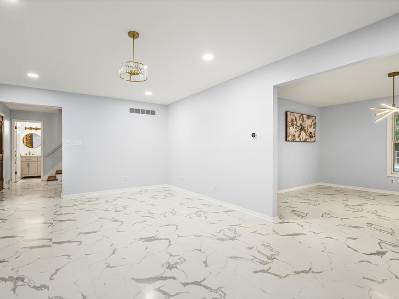 1718 Jacoby Place Rockford IL 61107