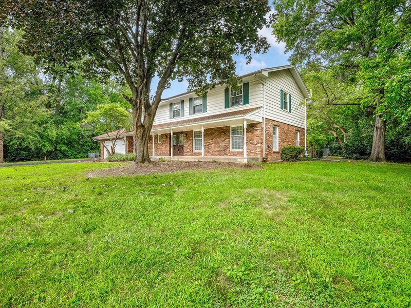 1718 Jacoby Place Rockford IL 61107