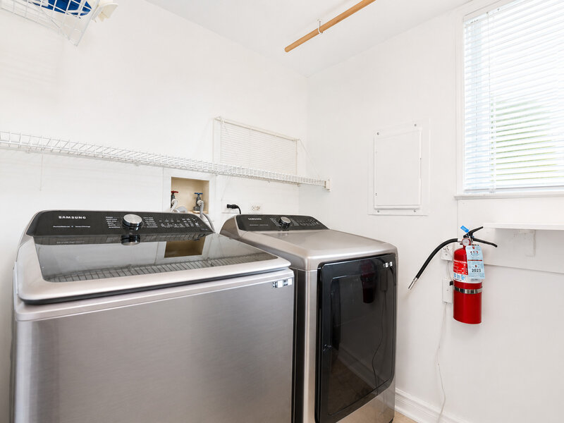 1348 Inverness Drive Elgin IL 60120