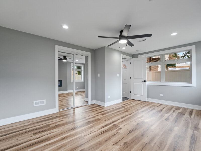 2725 W 99th Street Chicago IL 60655