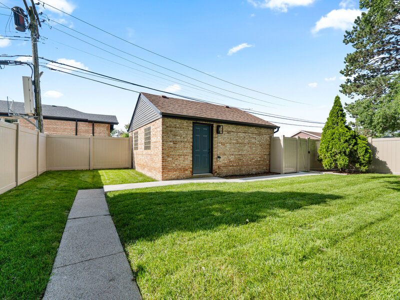 2725 W 99th Street Chicago IL 60655