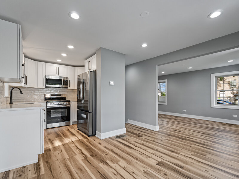 2725 W 99th Street Chicago IL 60655