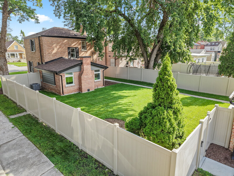 2725 W 99th Street Chicago IL 60655