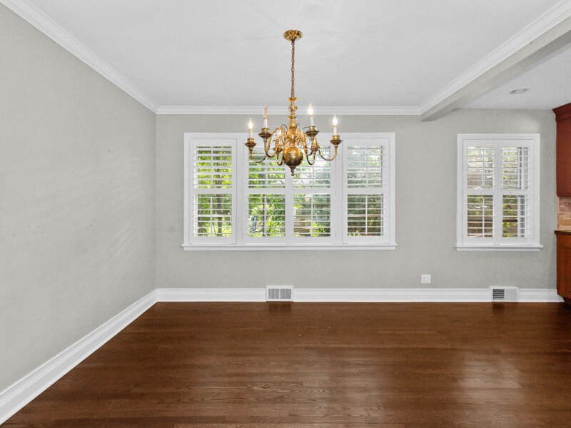 807 Surrey Lane Glenview IL 60025
