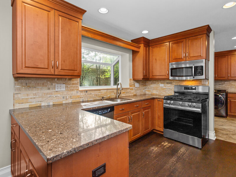 807 Surrey Lane Glenview IL 60025