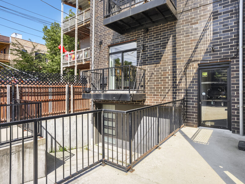 1456 N Western Avenue Chicago IL 60622