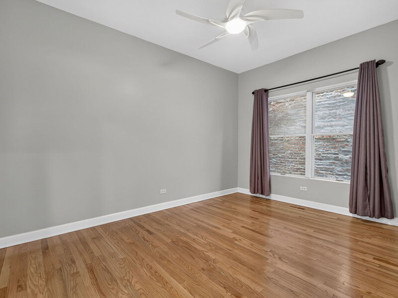 2136 W Evergreen Avenue Chicago IL 60622