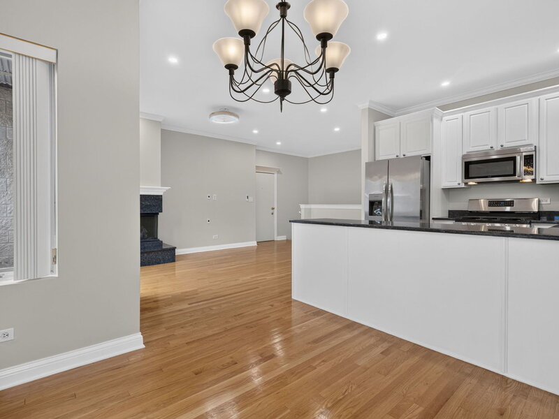 2136 W Evergreen Avenue Chicago IL 60622