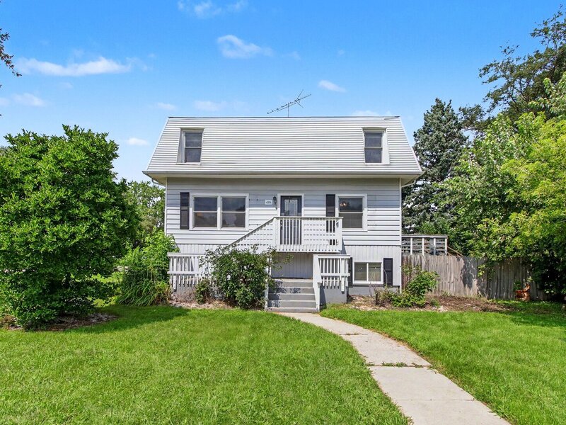 426 Redwing Drive Round Lake Beach IL 60073