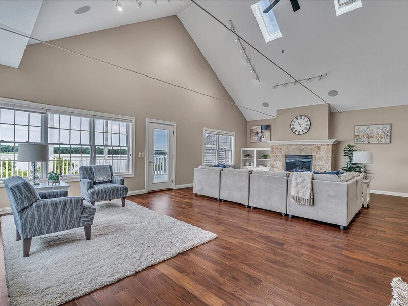 4412 River Drive Moline IL 61265