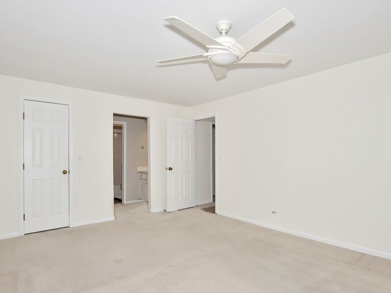 2000 Chestnut Avenue Glenview IL 60025