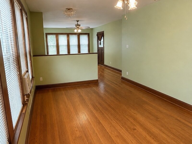 1401 E 72nd Place Chicago IL 60619