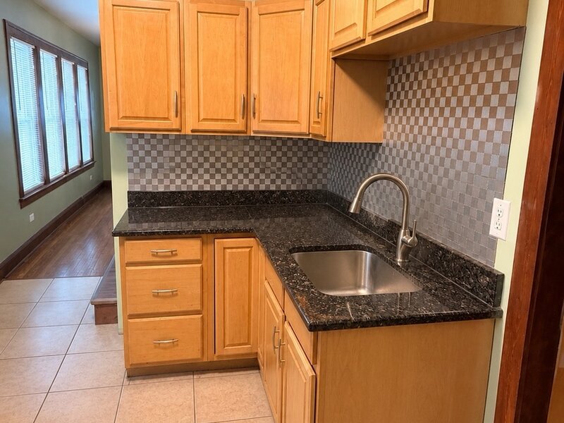 1401 E 72nd Place Chicago IL 60619