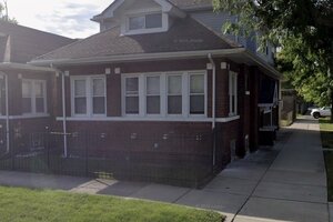 Photo of 1401 E 72nd Place Chicago IL 60619