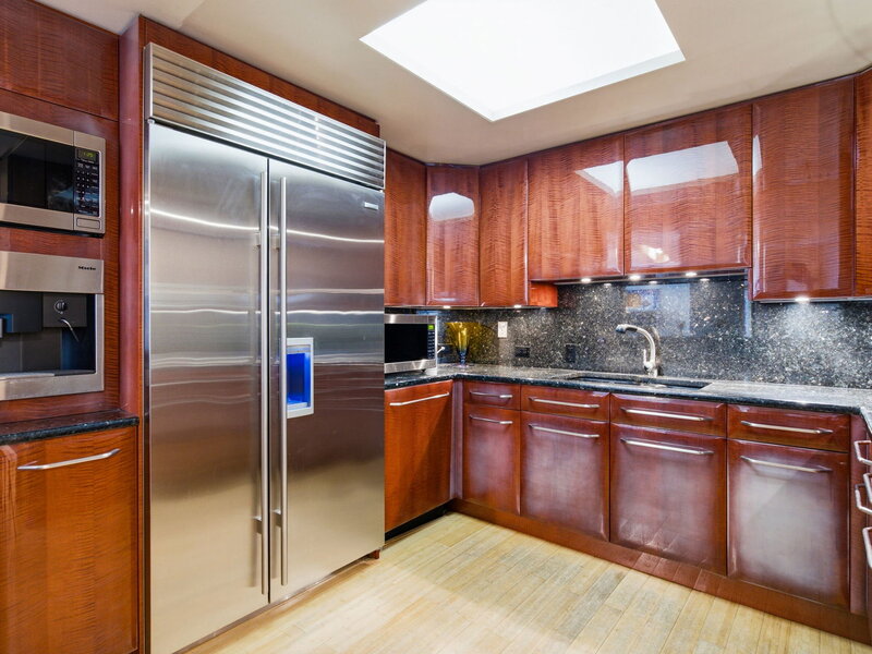 950 N Michigan Avenue Chicago IL 60611
