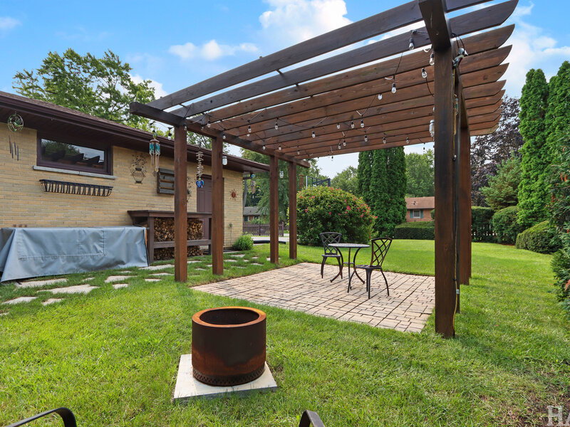 365 Woodland Drive Grayslake IL 60030