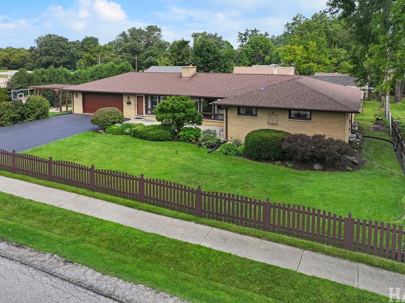 365 Woodland Drive Grayslake IL 60030
