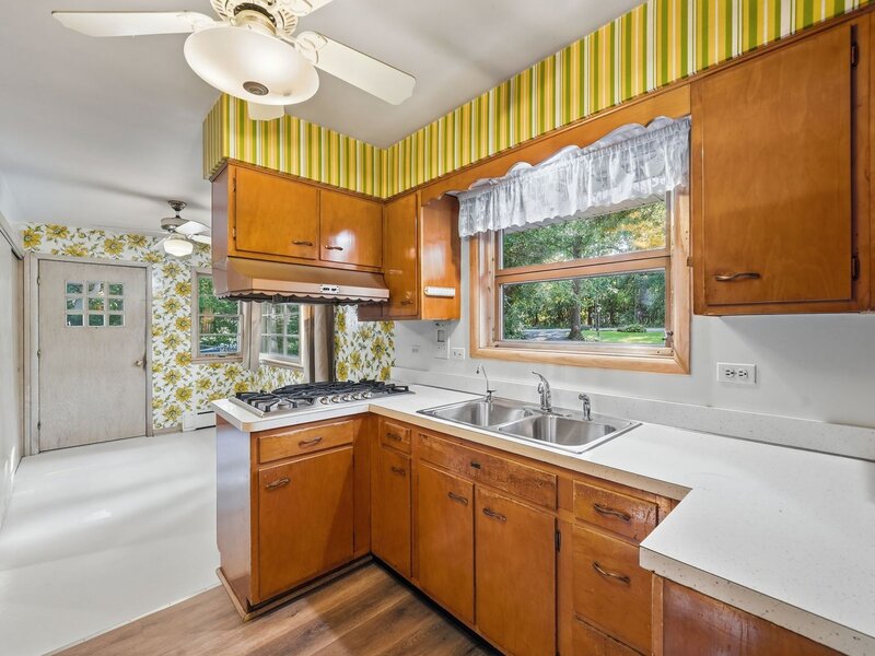 14545 Laporte Avenue Midlothian IL 60445