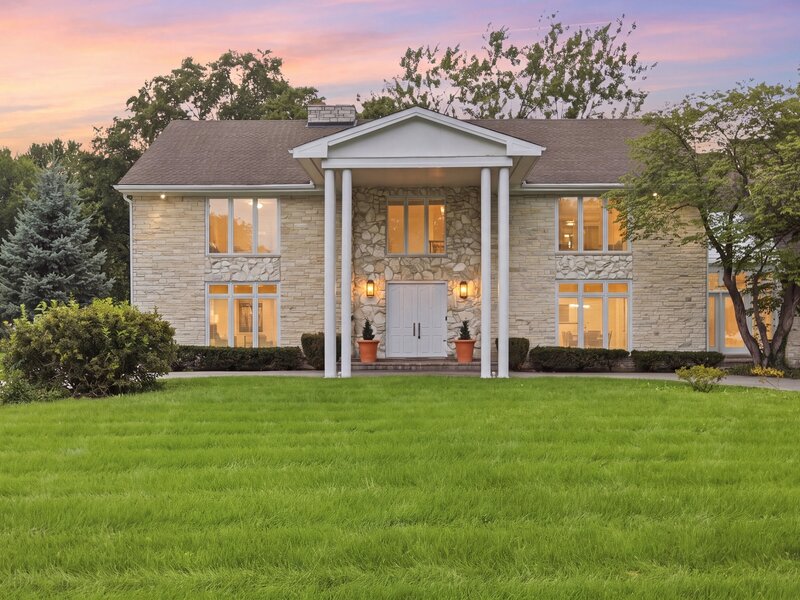 2575 Lincoln Avenue Long Grove IL 60047