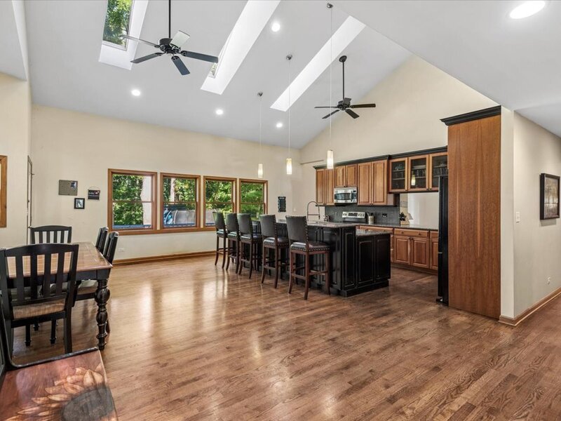 6008 Tomlinson Drive Mchenry IL 60050