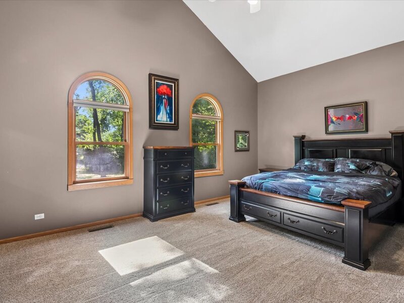 6008 Tomlinson Drive Mchenry IL 60050