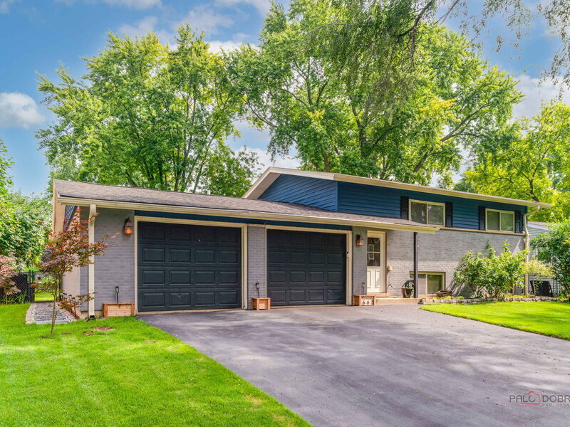 645 Marine Drive Wauconda IL 60084