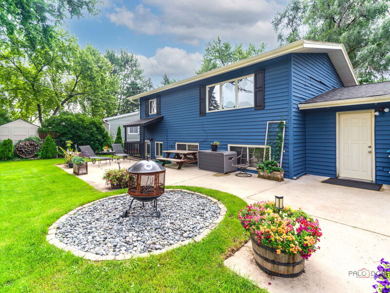 645 Marine Drive Wauconda IL 60084