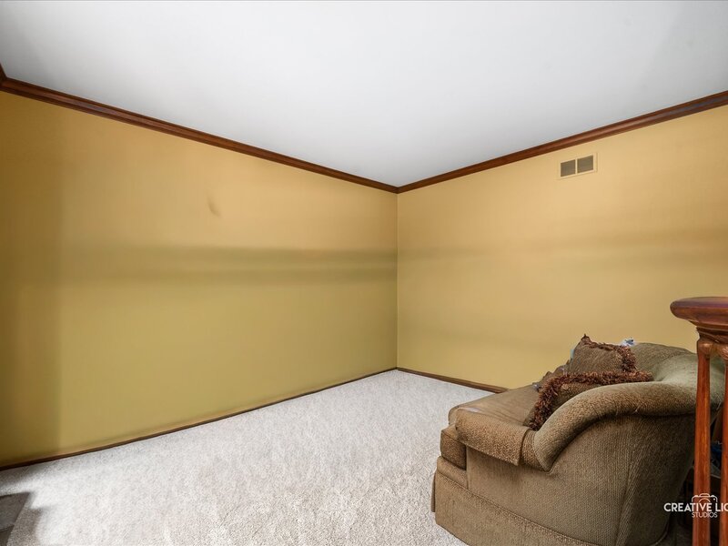 472 Arboretum Way Oswego IL 60543