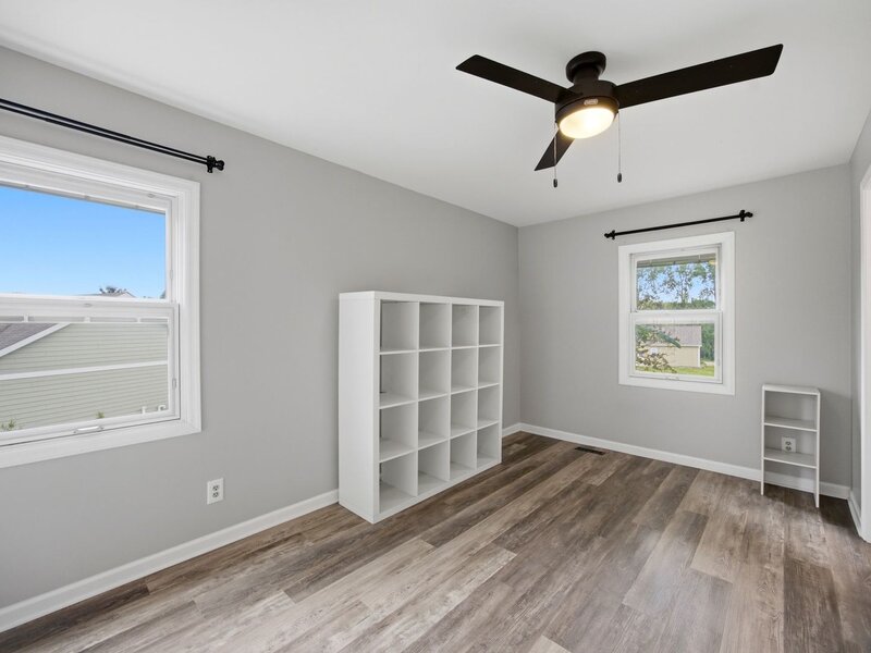 7 Cloverfield Circle St. Charles IL 60175