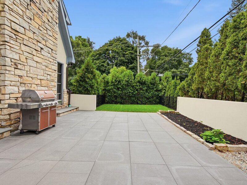 705 W Chestnut Street Hinsdale IL 60521