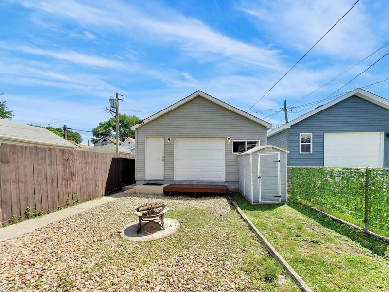 539 W 44th Street Chicago IL 60609