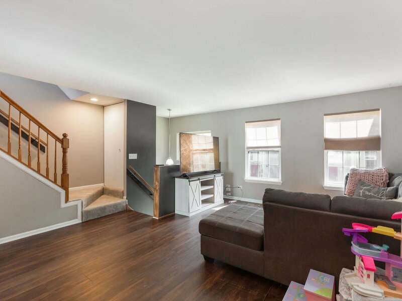 18619 W Sterling Court Grayslake IL 60030