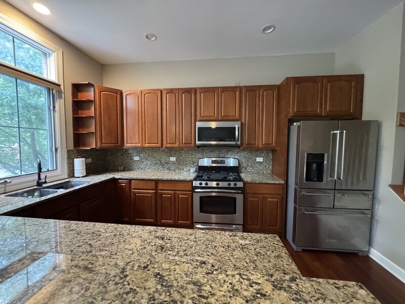 157 Festival Court Elgin IL 60120