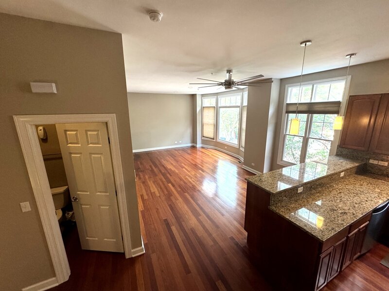 157 Festival Court Elgin IL 60120