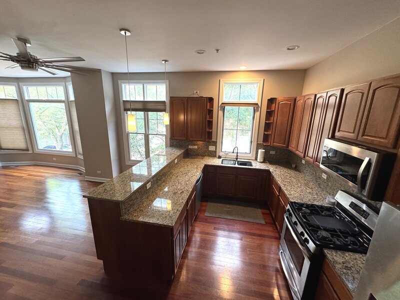 157 Festival Court Elgin IL 60120