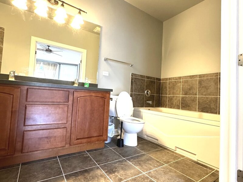 157 Festival Court Elgin IL 60120