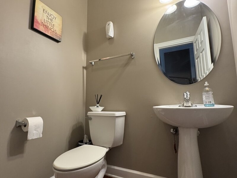 157 Festival Court Elgin IL 60120